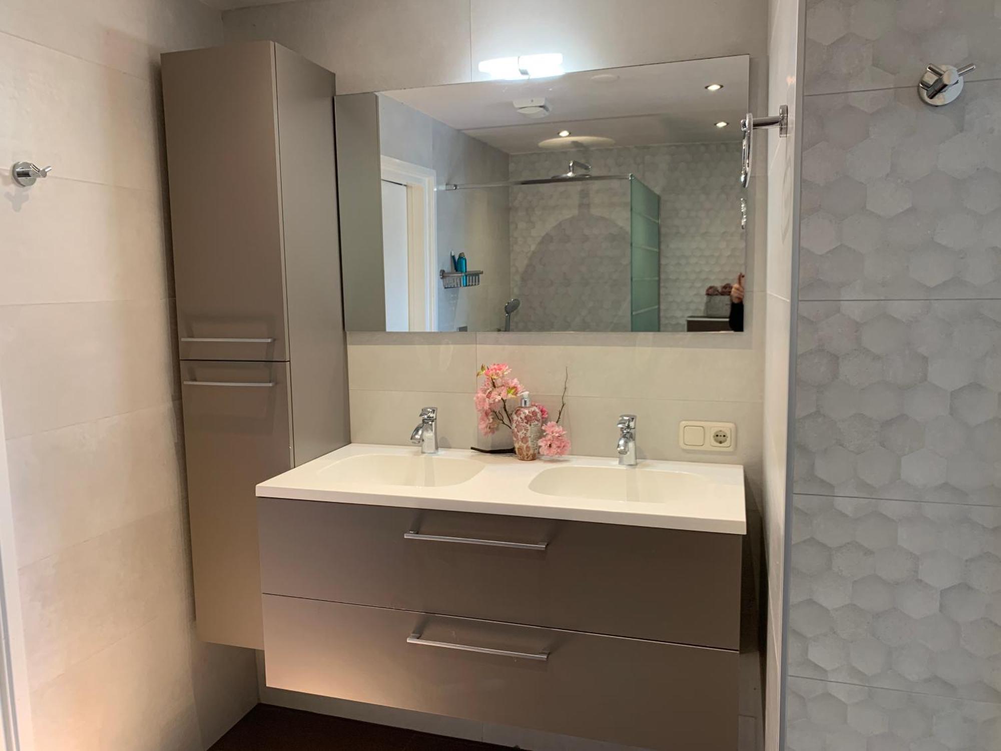 Comfortabele Familie Suite Met 2 Slk, Speelzolder, Balkon, Airco Den Ham Exteriér fotografie