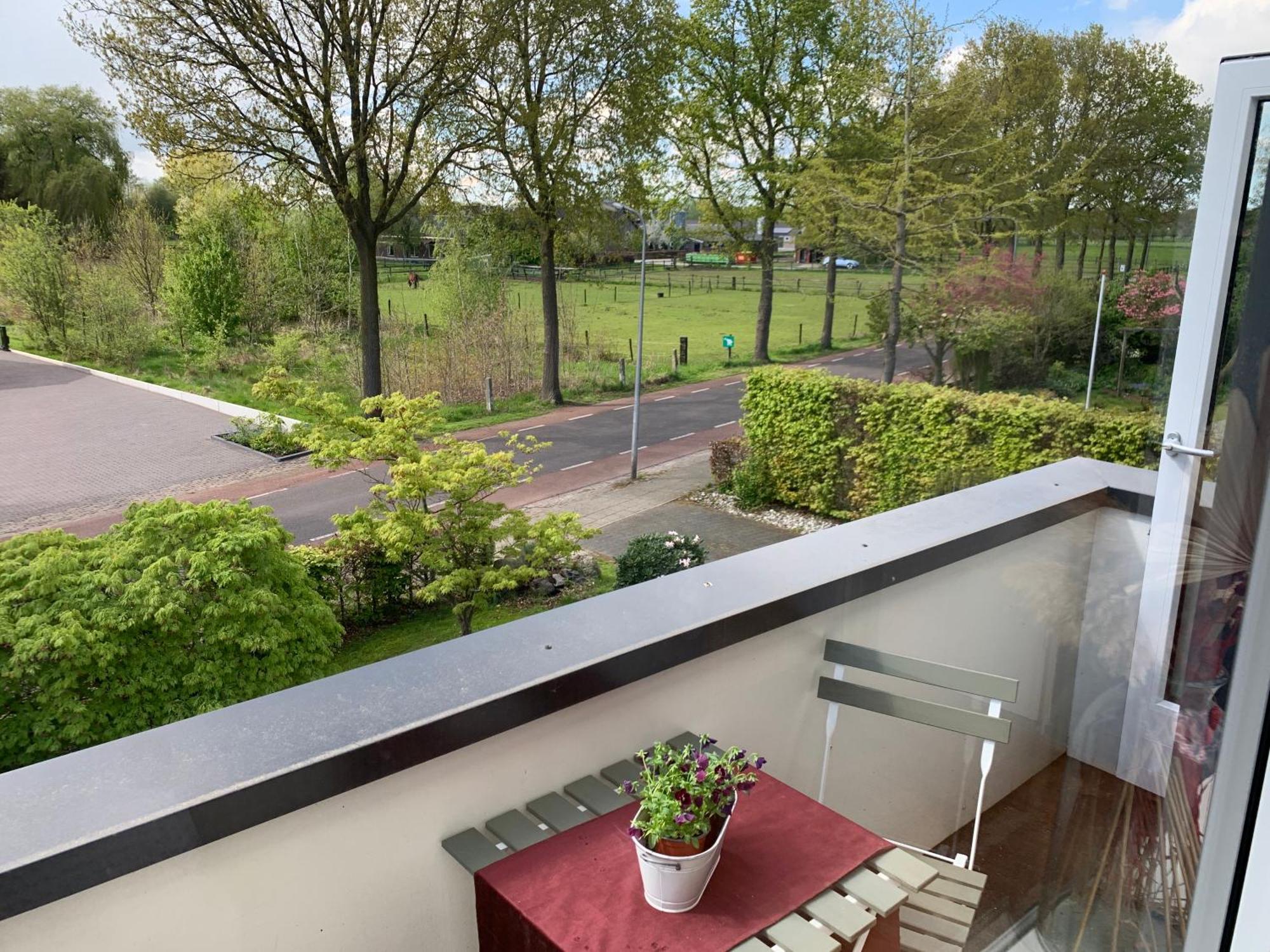 Comfortabele Familie Suite Met 2 Slk, Speelzolder, Balkon, Airco Den Ham Exteriér fotografie